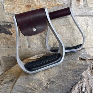 Vintage Horse Stirrups – Rustic Western Decor